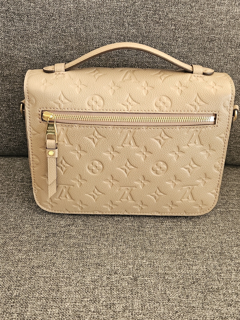 Louis Vuitton Turtledove Monogram Empreinte Pochette Métis - Picture 3 of 15